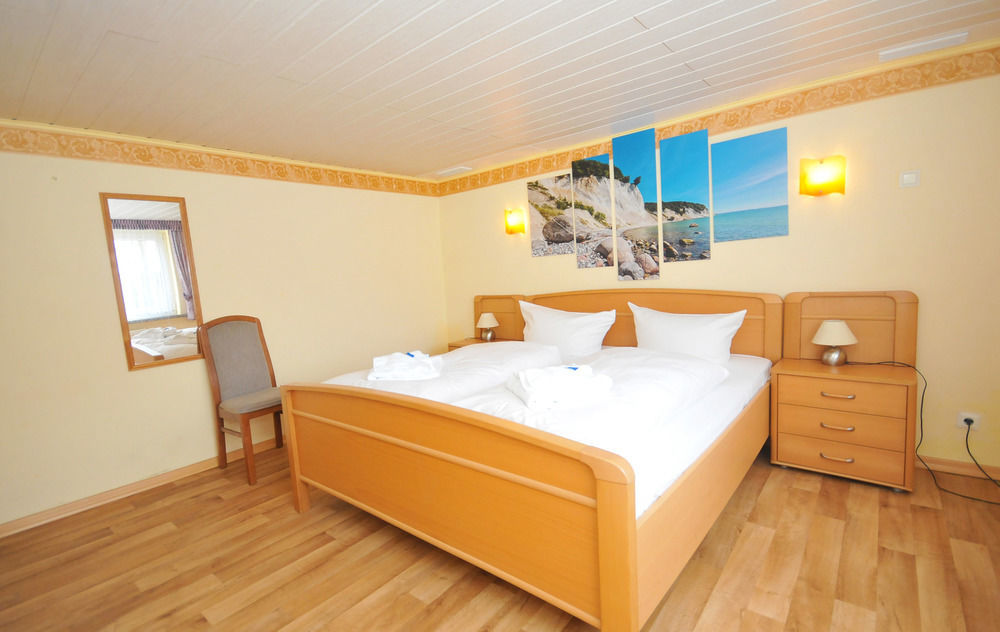 Ferienhus Baabe Fewo 01 Terrasse, Sauna- Und Schwimmbadnutzung Im Ahoi Sellin Bagian luar foto