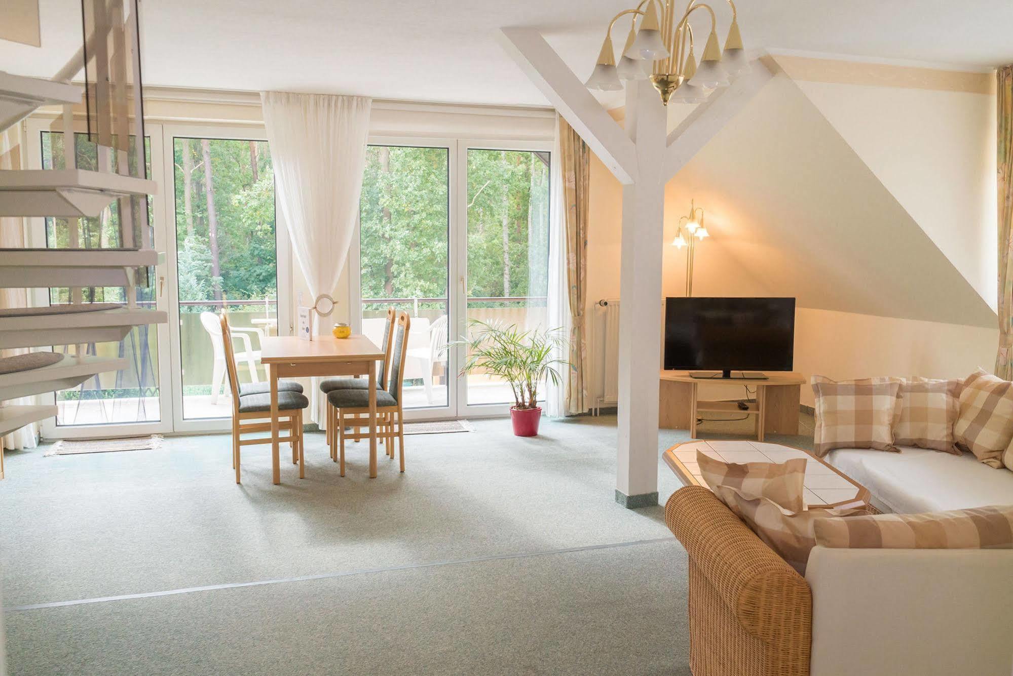 Ferienhus Baabe Fewo 01 Terrasse, Sauna- Und Schwimmbadnutzung Im Ahoi Sellin Bagian luar foto